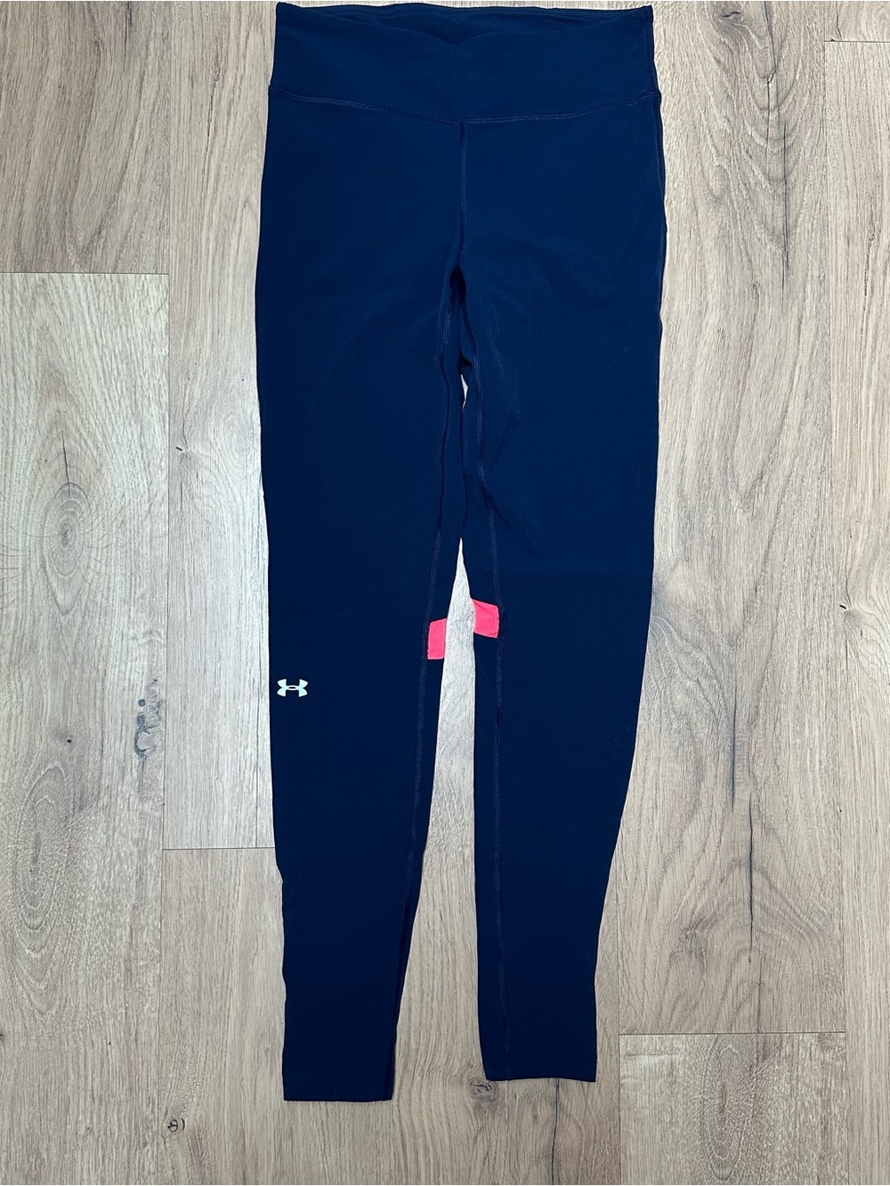 UNDEER ARMOUR - WOMEN'S LEGGINGS - SIZE SMALL